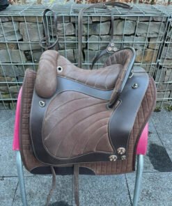 Deuber & Partner Espera S2 brown Chesnut baroque saddle