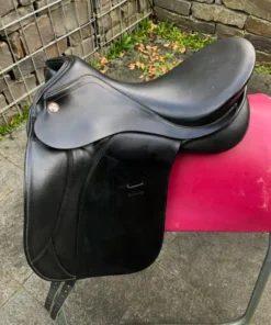 Karl Niedersüss Medley 18″ Schwarzer Dressursattel