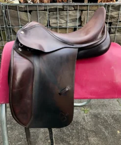 Peter Menet Dressursattel 17″ Braun